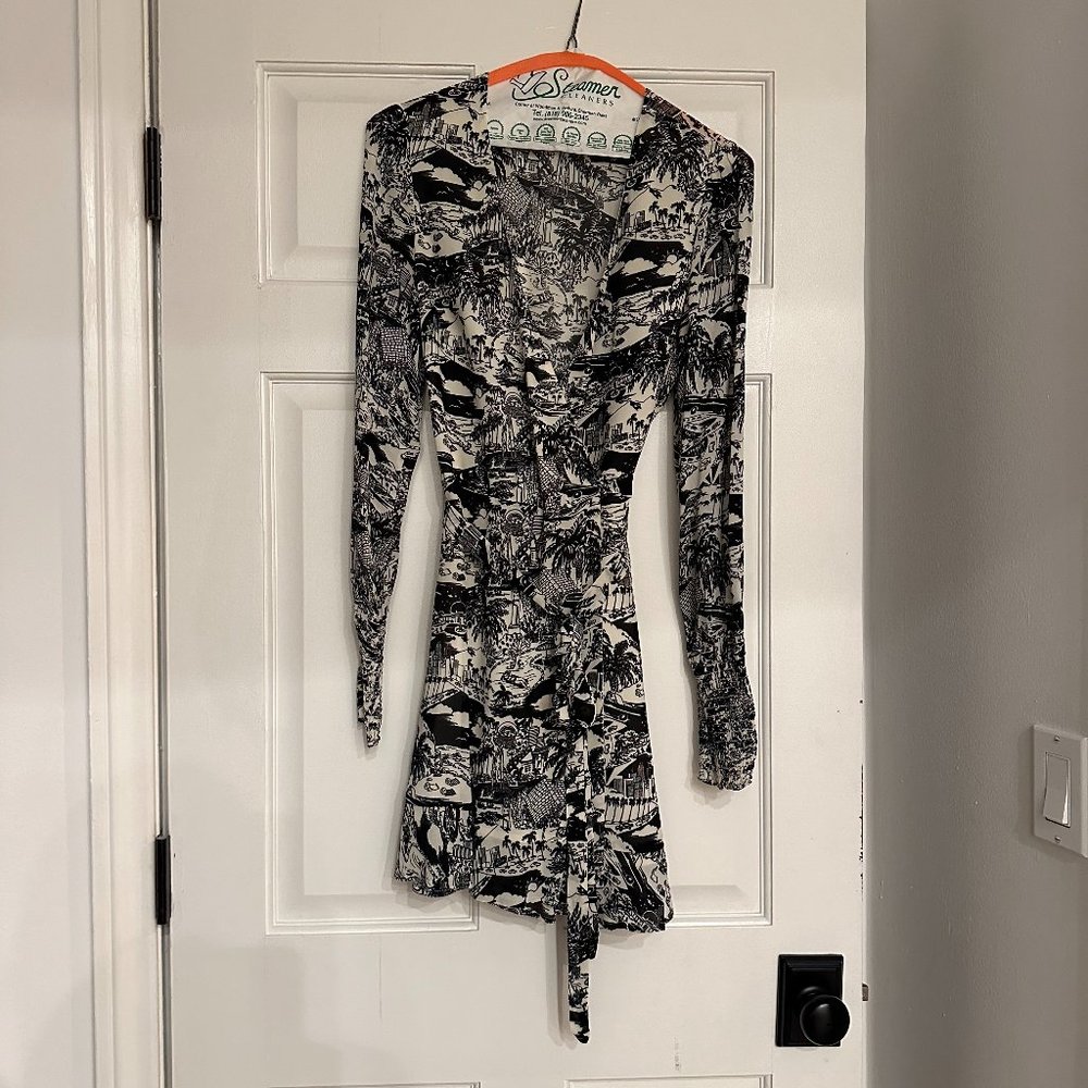 Reformation Long Sleeve LA Print Mini Dress